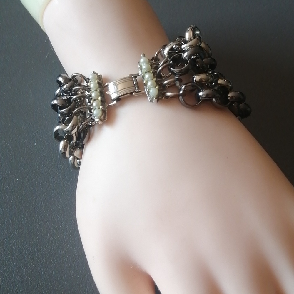 TREND 2026 Vintage Bracelet Chunky Silvertone Black Chain Faux Seed Pearl Accent